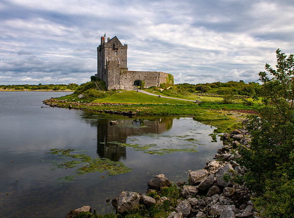 Dunguaire Castle