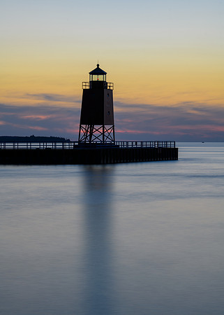 South Pier Light, Charlevoix